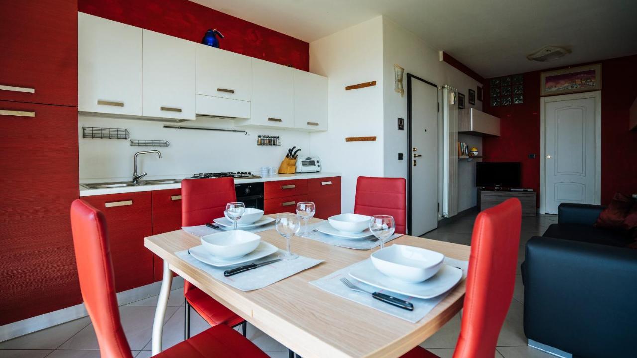 Italianway - Delle Ginestre 28 Appartement Marina dʼMarina dʼAndora Buitenkant foto
