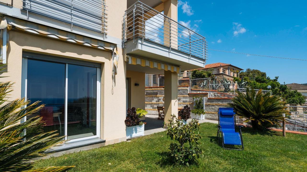 Italianway - Delle Ginestre 28 Appartement Marina dʼMarina dʼAndora Buitenkant foto
