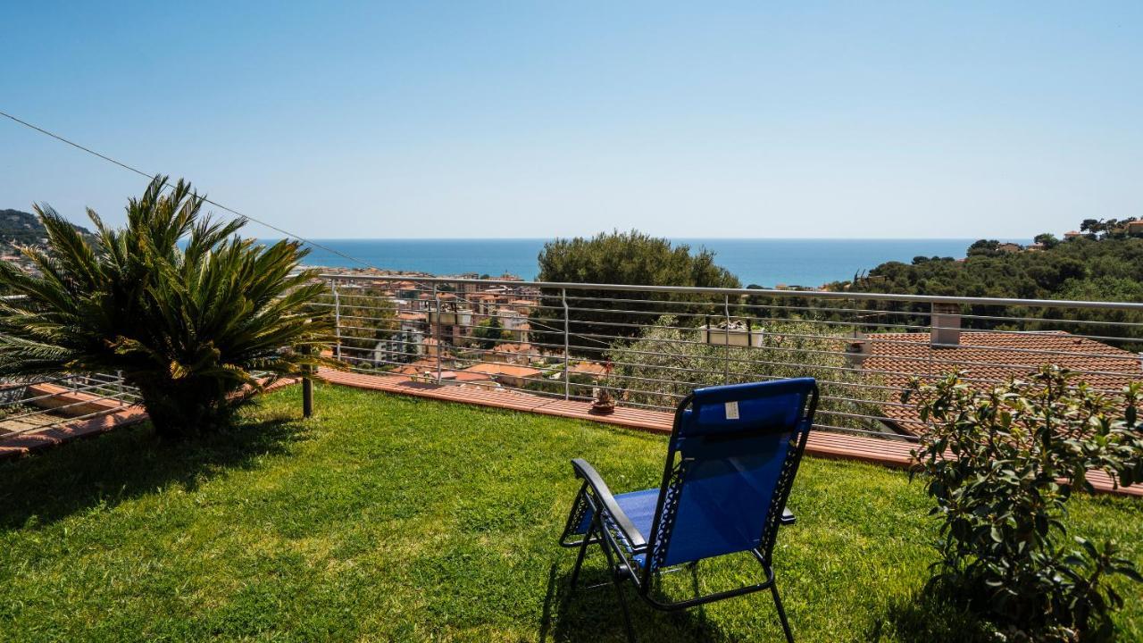 Italianway - Delle Ginestre 28 Appartement Marina dʼMarina dʼAndora Buitenkant foto