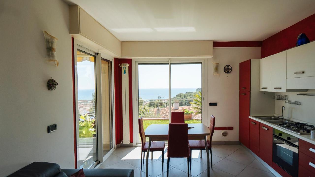 Italianway - Delle Ginestre 28 Appartement Marina dʼMarina dʼAndora Buitenkant foto