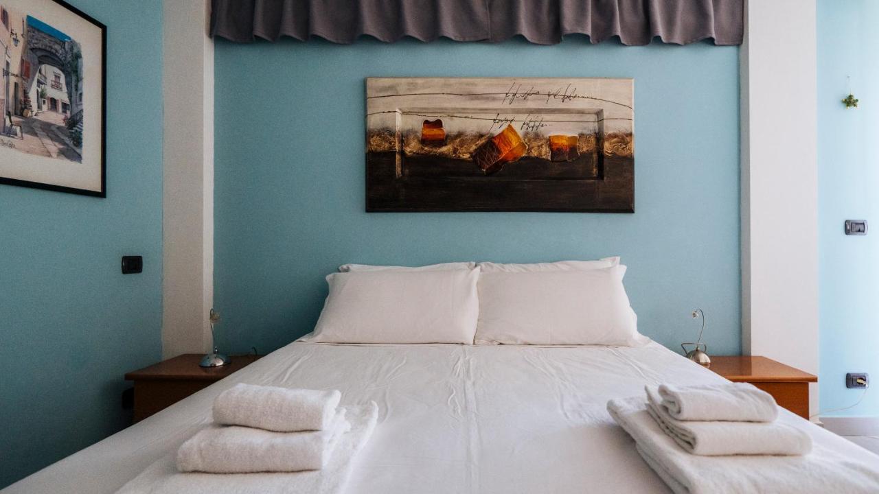 Italianway - Delle Ginestre 28 Appartement Marina dʼMarina dʼAndora Buitenkant foto